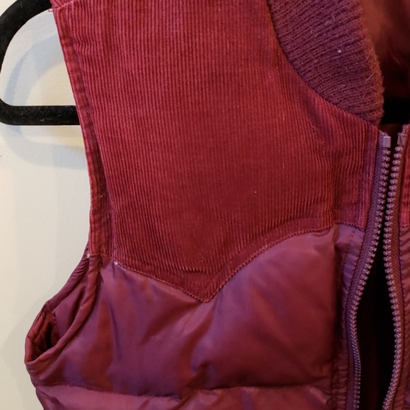 H&M burgyndy puffer vest with corduroy detailing S - Picture 4 of 6